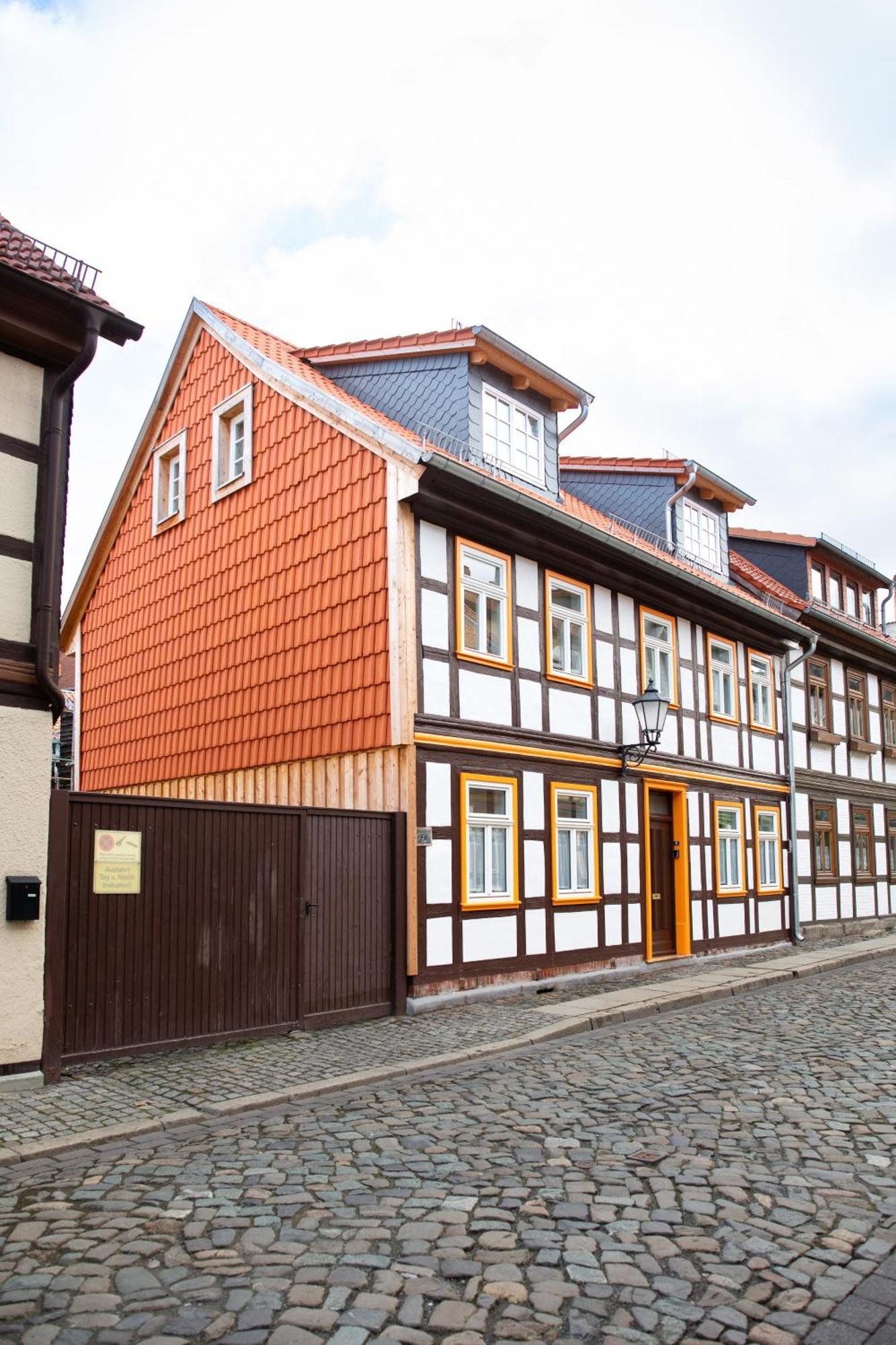 Apartment Fachwerkfeeling Im Gesamten Eg-hochwertig Neu Sanierte Im Heideviertel Perfekte Innenstadtlage Inklusive Parkplatz